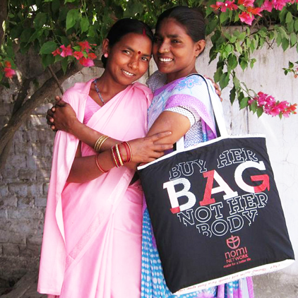 Heart Slogan Zip Tote