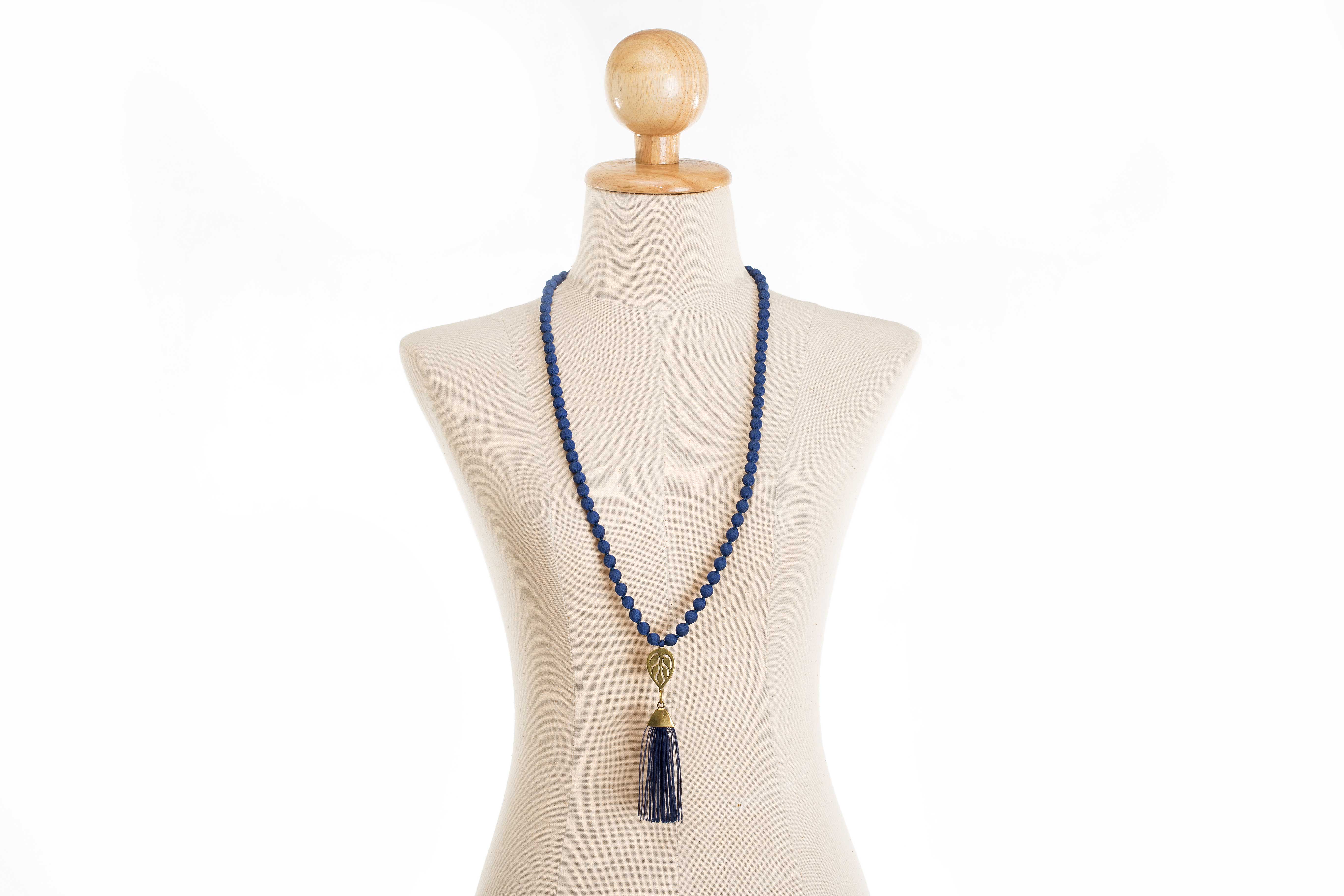 Single Gold Leaf Tassel Necklace